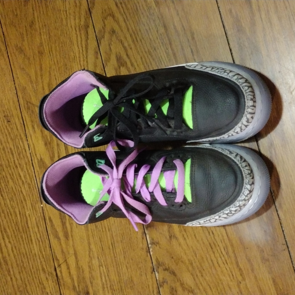 Girls Jordans.